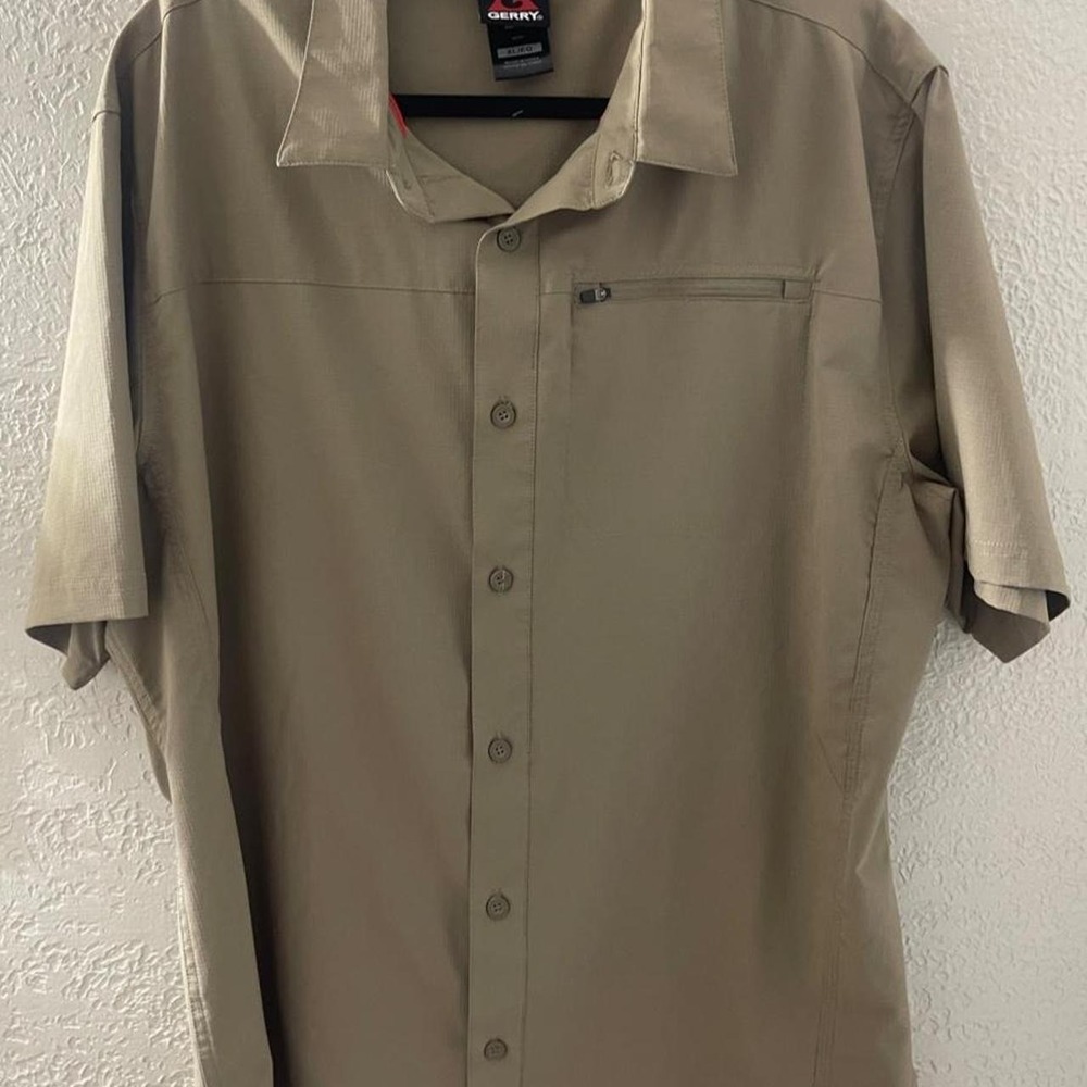 Gerry Men's Outdoor olive green button-up shirt XL